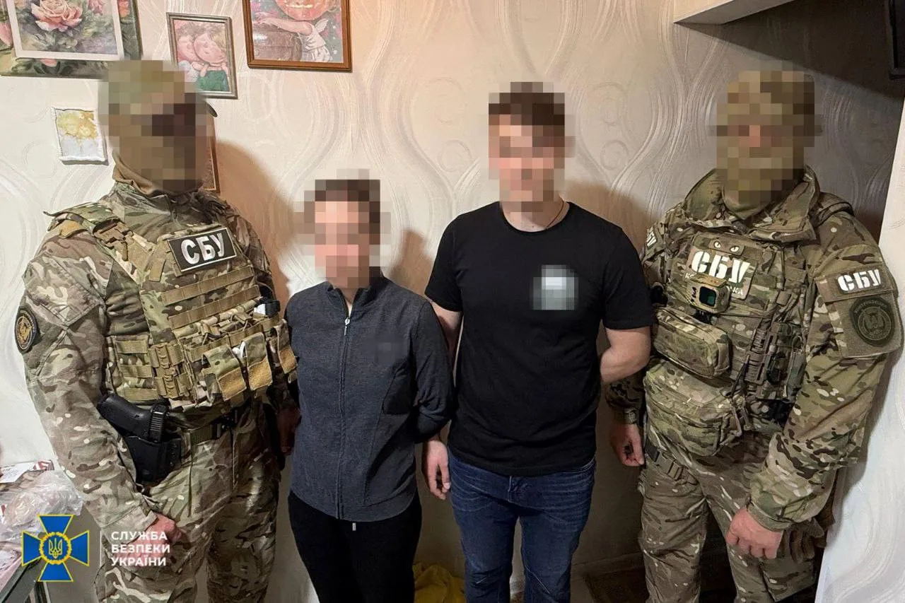 При розбиранні російського безпілотника українські спеціалісти знайшли записку, залишену невідомим інженером: СБУ вже відреагувала При розбиранні російського безпілотника українські спеціалісти знайшли записку, залишену невідомим інженером: СБУ вже відреагувала - today.ua