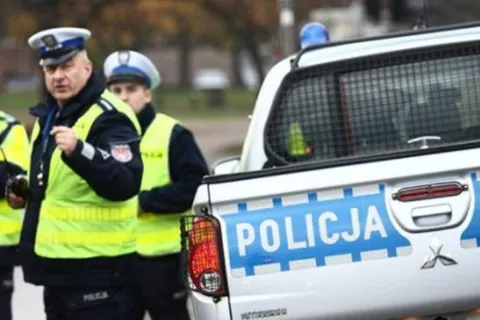 Українці про таку справедливість лише мріють: впливового сенатора в Польщі позбавили прав за порушення ПДР