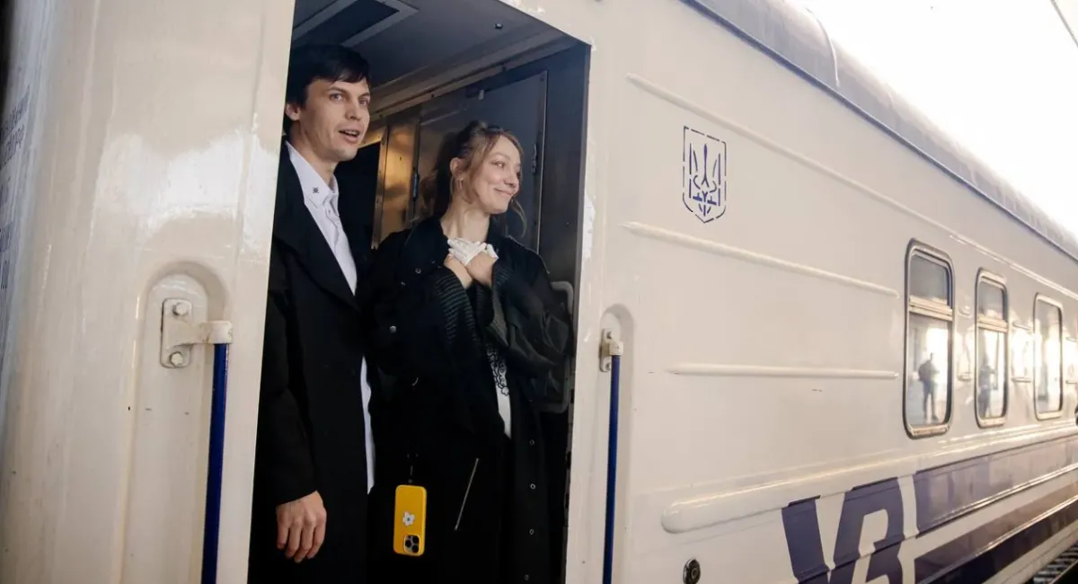 Leleka вирушила підкорювати Європу: як проводжали представницю України на Євробачення - today.ua