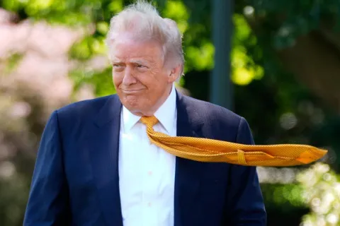 Трамп требует арестовать Барака Обаму за государственную измену
