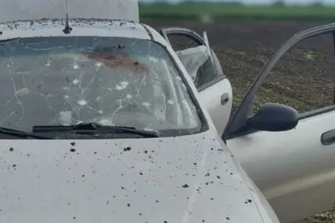 На Сумщині чоловіки забрали уламки дрона і загинули: елементи БПЛА здетонували під час транспортування в авто