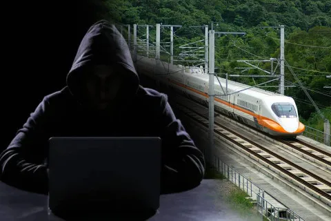 Достатньо було ноутбука та рації: студент паралізував рух потягів на Тайвані