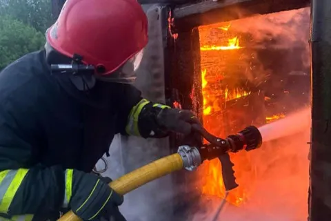 Ворог вдарив балістикою по центру Прилук на Чернігівщині: є загиблі, серед 17 поранених – дитина (фото)
