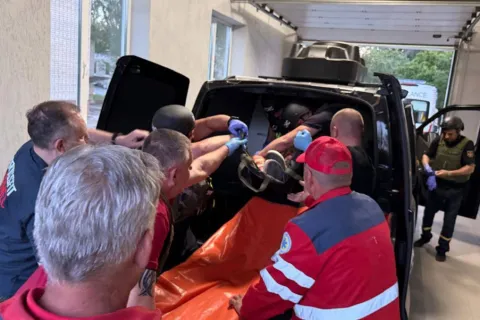 Удар по Нікопольщині: серед постраждалих немовля і 4-річний хлопчик