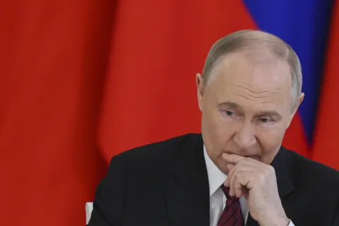"Россия без Путина" становится негласным слоганом элит РФ — политолог Саакян