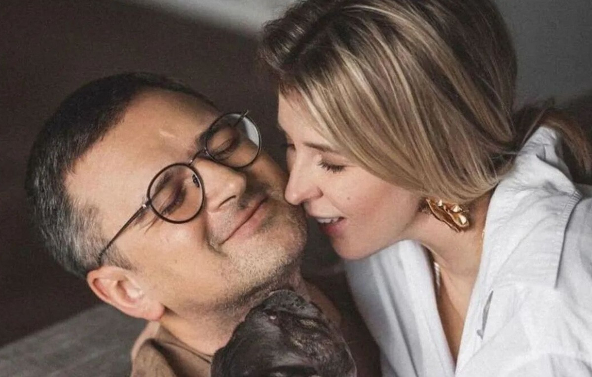 Замість банкету - вечірка на ґанку: ексміністр Кулеба показав весільне відео після шлюбу в Дії