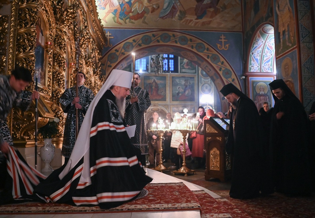 Церковне свято 27 травня: чому не можна позичати гроші та ходити в одному одязі весь день