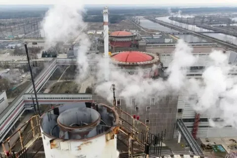 Что известно о повреждении Запорожской АЭС, в которую якобы попал украинский дрон
