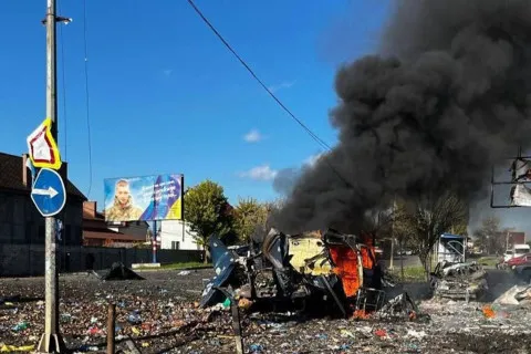 Удар по Черноморску: российские "Шахеды" разрушили рынок, есть жертвы (фото, видео)