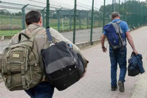 В одной из стран ЕС призывают к масштабным депортациям: украинских мужчин хотят вернуть для участия в войне