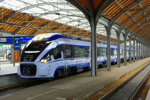 В Польше стартует удобный железнодорожный рейс для украинцев: какие города охватит