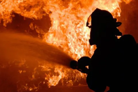 Мощный удар по Москве: атака дронов парализовала Шатурскую ГРЭС, часть региона без света (видео)