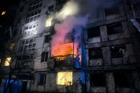 РФ ударила по Днепру: в городе многочисленные разрушения, есть пострадавшие, среди которых ребенок (фото)