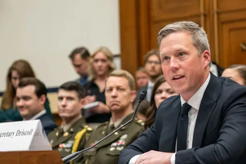 Дрисколл запугивал европейцев ракетами РФ, продвигая невыгодное Украине мирное соглашение - NYT