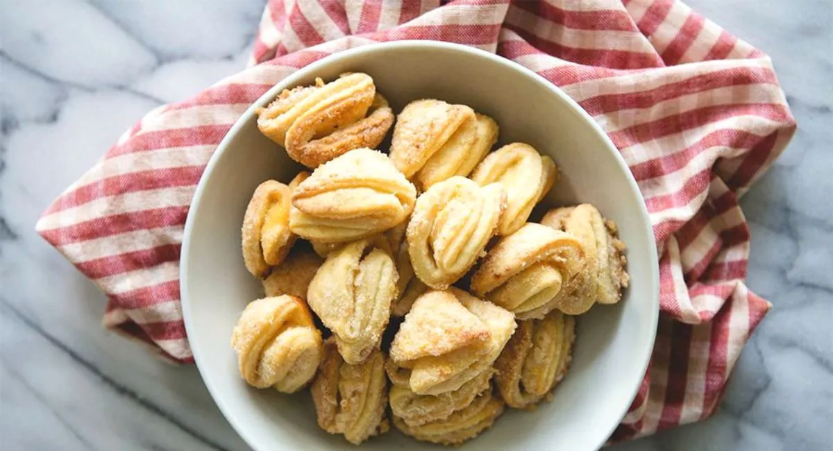 5 ингредиентов и море удовольствия: рецепт простого, но очень вкусного домашнего десерта - today.ua