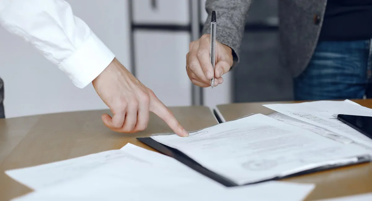 Продажа квартиры с долгами в Украине: важные нюансы для покупателей - today.ua