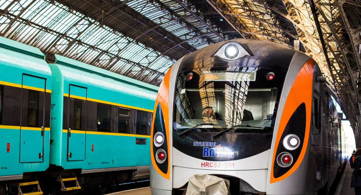 Укрзализныця вводит ежечасные рейсы на популярном маршруте - today.ua