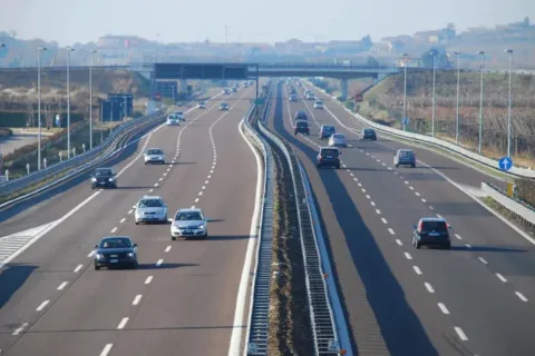 Стало известно, где в Украине появится первая платная дорога