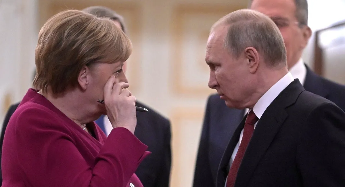 Меркель призналась, какую странную черту подметила у Путина много  лет назад - today.ua