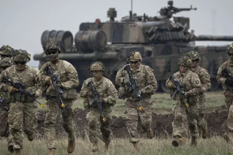 "Картина лише розмиється": у Брюсселі розкритикували ідею альтернативи НАТО