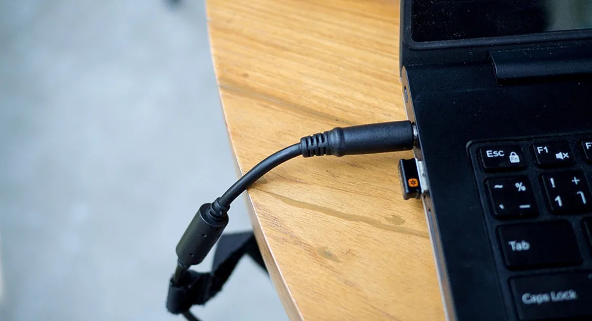 Если ноутбук постоянно подключен к зарядке: эксперты рассказали, не вредит ли это батарее - today.ua