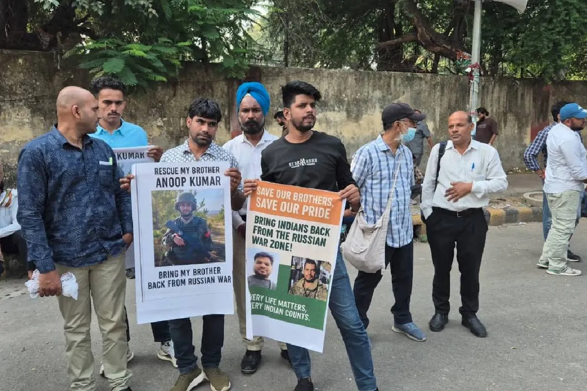 Путин, прекрати убивать невинных индийцев: в Индии вспыхнули протесты из-за войны в Украине Путин, прекрати убивать невинных индийцев: в Индии вспыхнули протесты из-за войны в Украине - today.ua