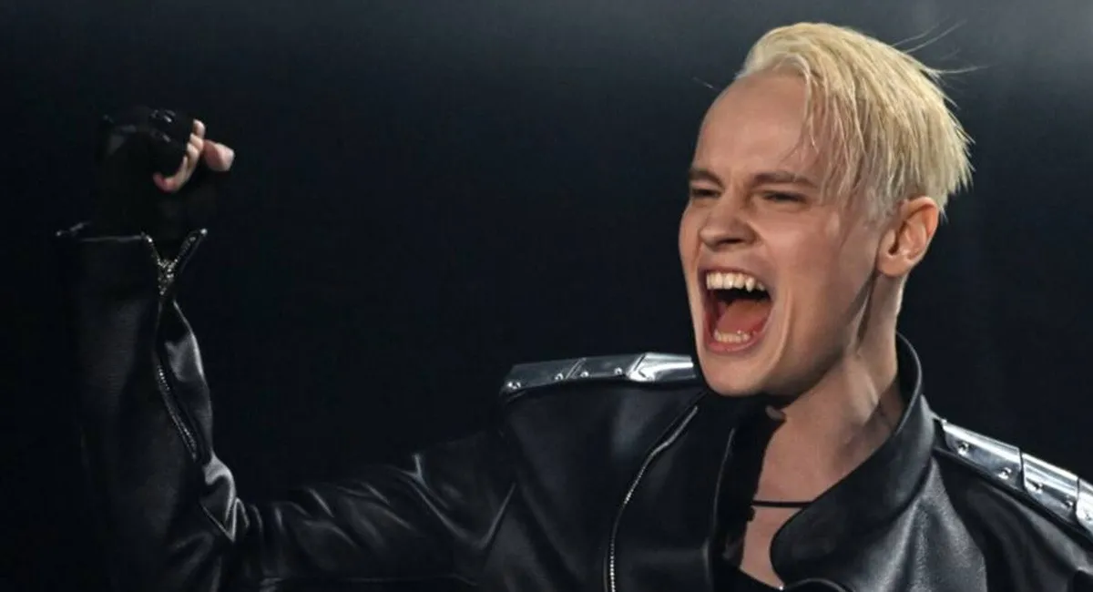 Никто из Кремля не приехал: путинисты Шаман и Мизулина тайно поженились в Донецке (видео) - today.ua