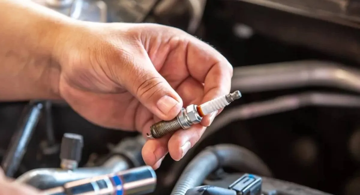 Маленькая деталь, которая может уничтожить ваш мотор: почему выбор свечи может стать судьбоносным для авто - today.ua