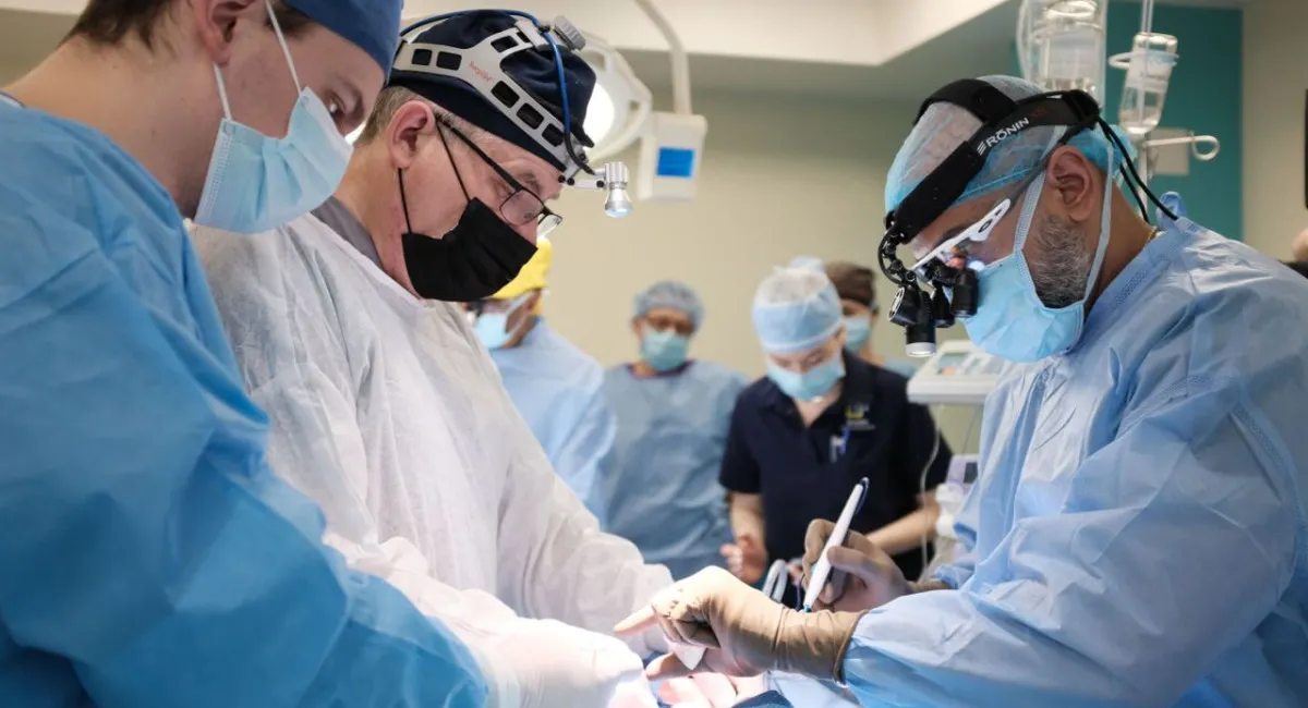 Діти більше не бояться”: як американські лікарі відновлюють обличчя постраждалих українців - today.ua