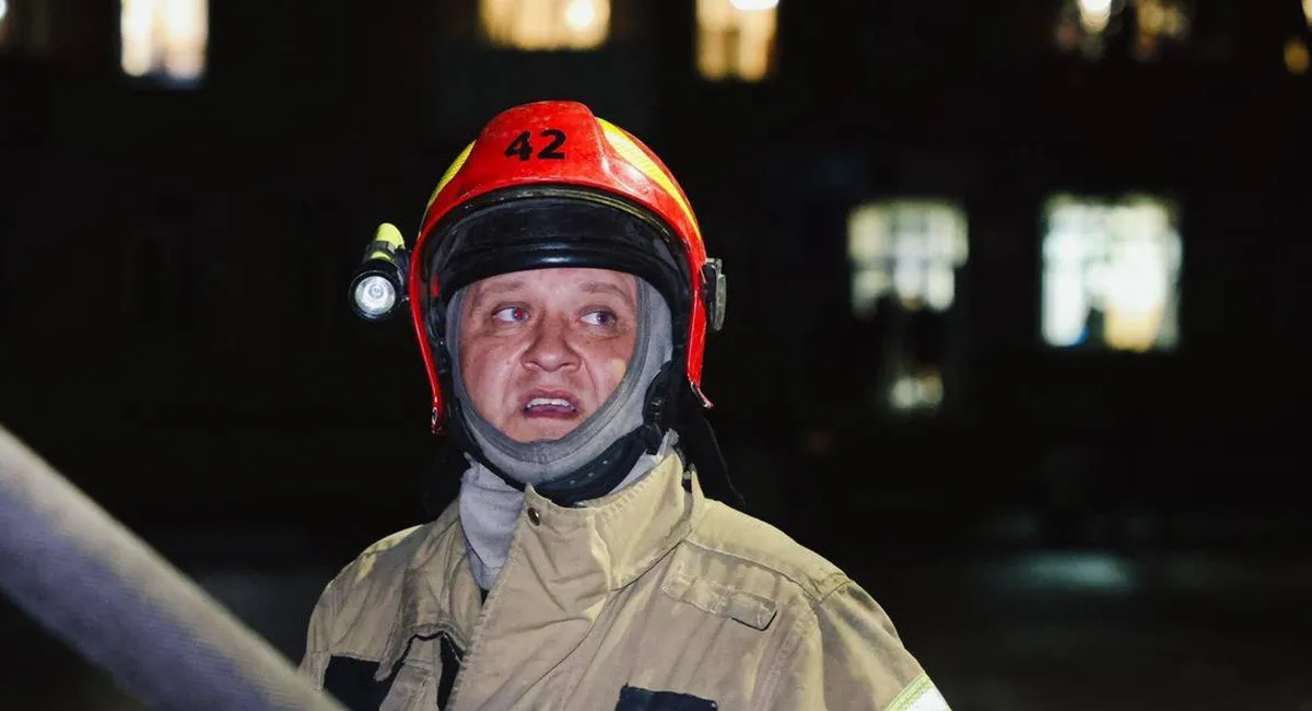 У Балаклії ракета вдарила по житловому кварталу: загинула жінка, є поранені та згорілі авто (фото) - today.ua