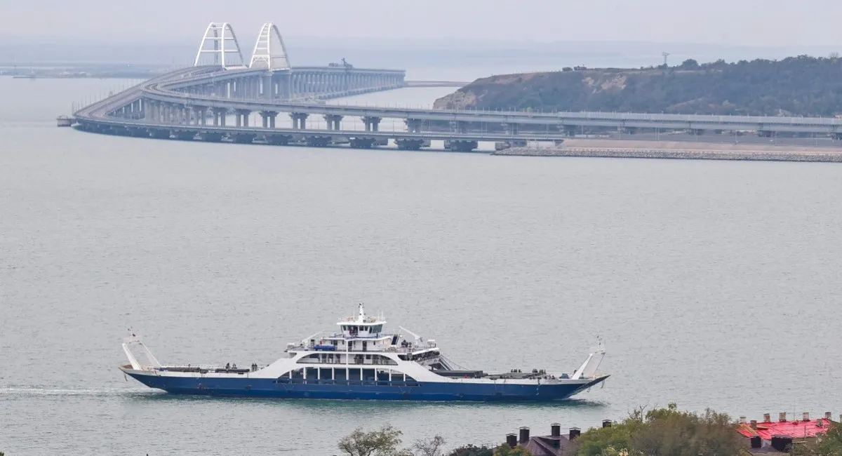 Готуються до евакуації: окупанти у Криму запускають поромну переправу - today.ua