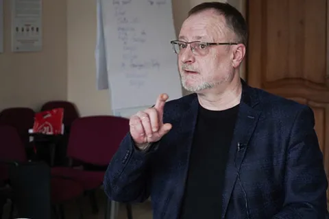 Пішов із життя один із найвідоміших журналістів-борців із корупцією в Україні: що сталося