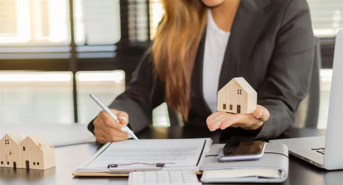 Українців налякали новими правилами щодо нерухомості: кому насправді слід її переоформити - today.ua