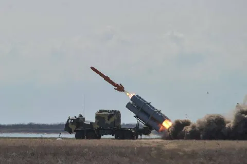 Эксперты сравнили единственную дальнобойную европейскую ракету с "Длинным Нептуном": чем впечатляет украинская разработка