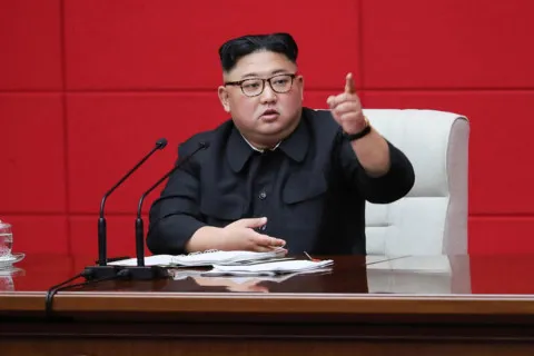 Кім Чен Ін визначився з головним "злом" капіталізму: у КНДР нові дикі заборони для жінок