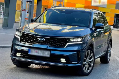 Kia відкликає десятки тисяч авто через загрозу загоряння салону