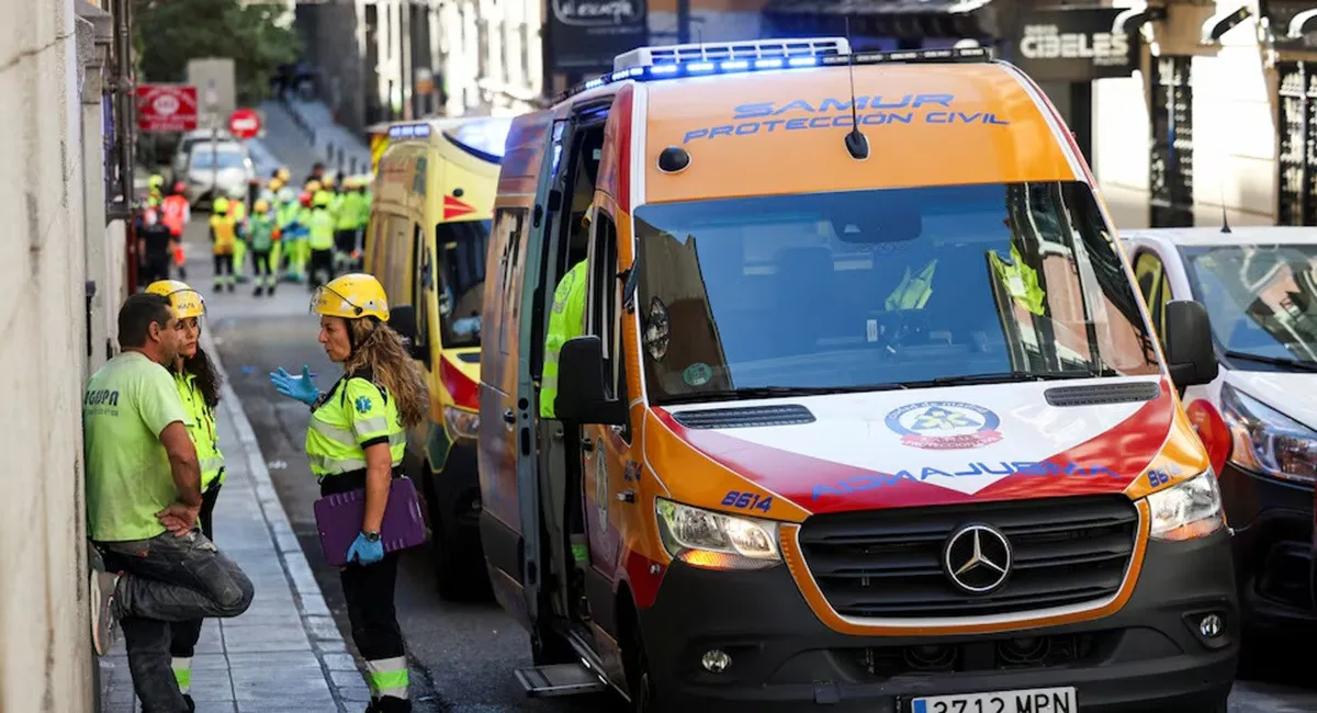 У центрі Мадрида сталася трагедія: обвалилась будівля під елітний 4-зірковий готель, є жертви - today.ua