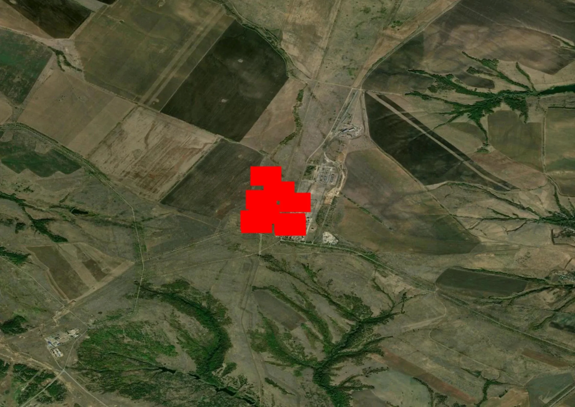 После атаки дронов горит газоперерабатывающий завод в Волгоградской области РФ - today.ua