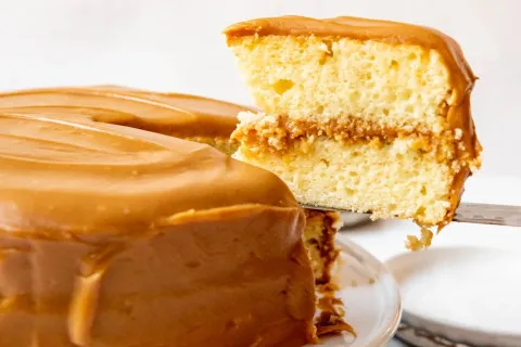 Нежный медовик по-закарпатски: как приготовить десерт с медово-карамельным вкусом