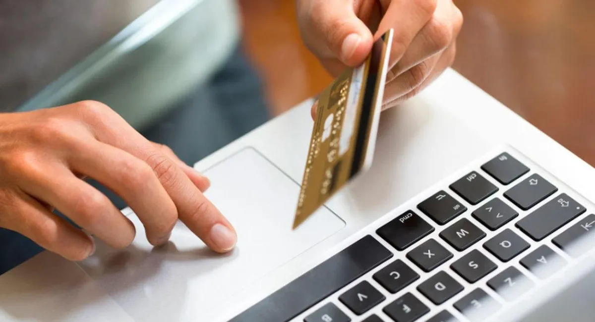 В одному з українських банків зникли гроші з рахунків померлих клієнтів: що кажуть у поліції - today.ua