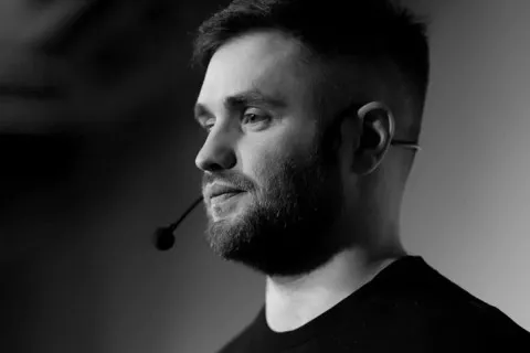 У Києві знайшли мертвим підприємця та блогера: поліція з’ясовує, що сталося