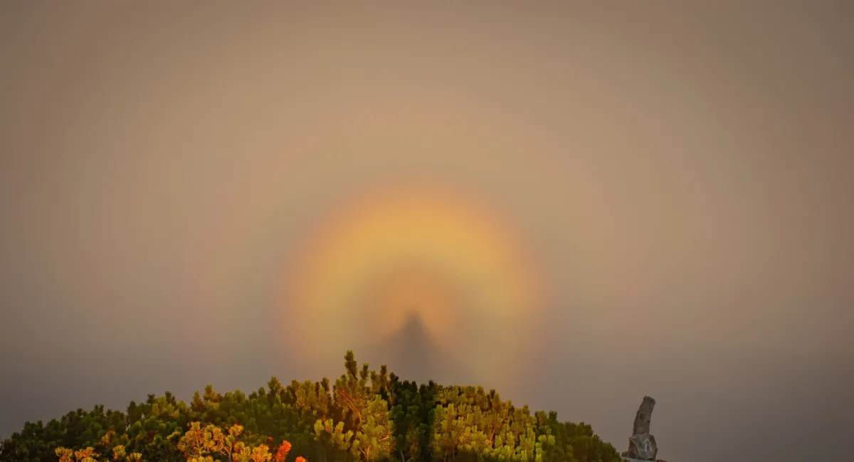 Турист у Карпатах сфотографував справжнього привида (фото) - today.ua