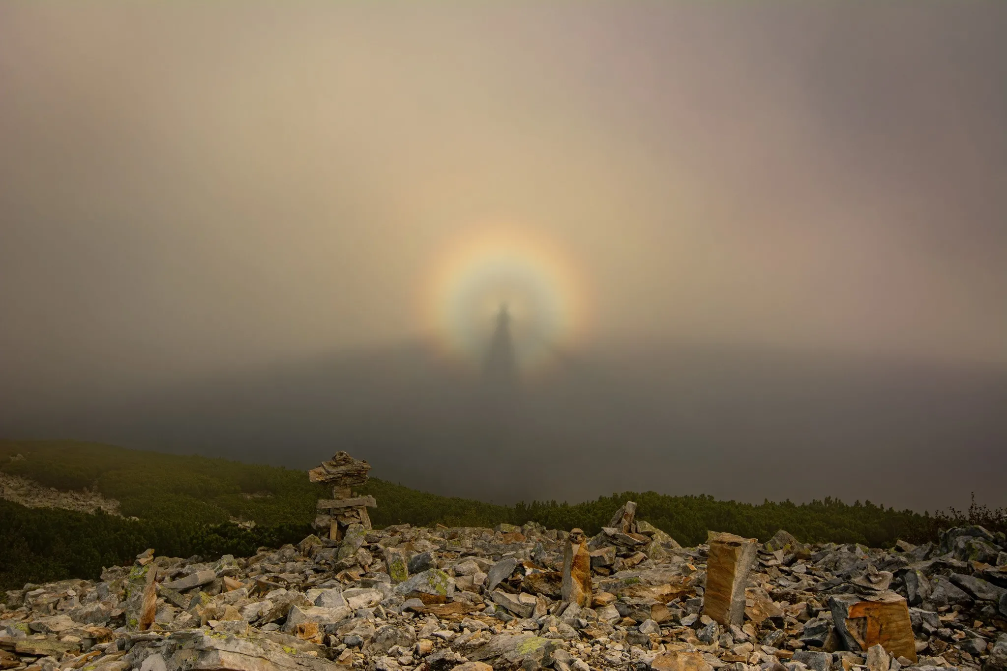 Турист у Карпатах сфотографував справжнього привида (фото) - today.ua