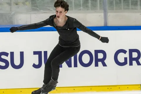 У пошуках слави зважився на зраду: спортсмен-фігурист з України вирішив виступати під чужим прапором