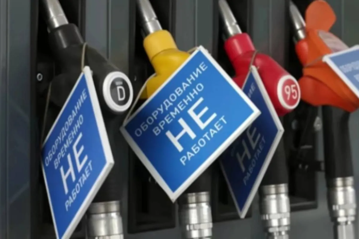 Радять добиратися до лікарень самотужки: у Криму швидкі не їдуть до хворих через брак пального - today.ua