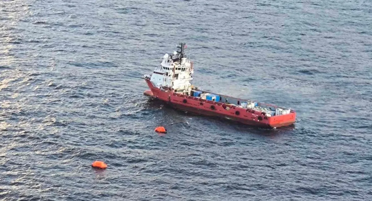 У Чорному морі затонуло українське вантажне судно: яка доля команди - today.ua