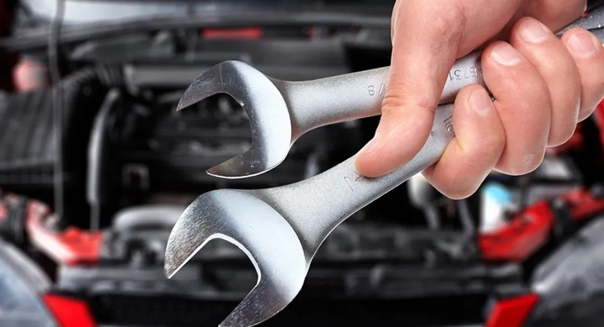 Опытный механик назвал 20-летний автомобиль, который он считает вершиной надежности - today.ua