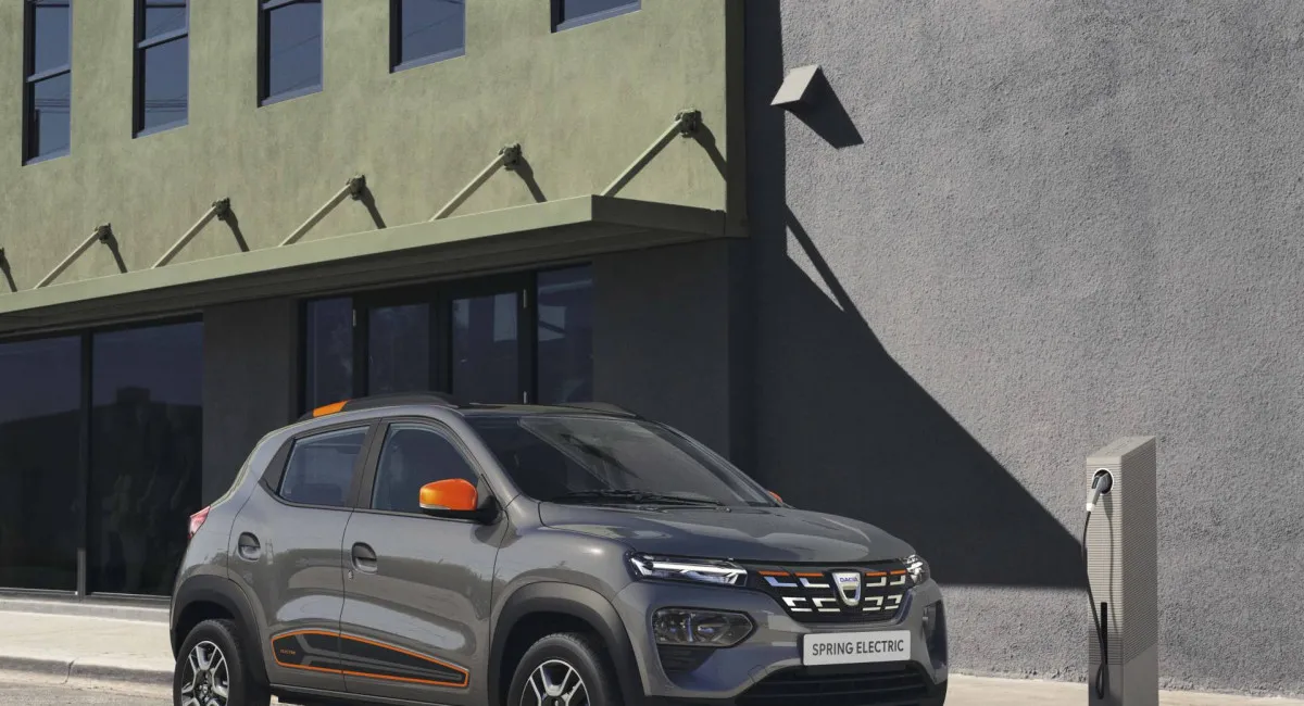 В Италии электромобили подешевели до 3 900 евро: почему страна ввела рекордные скидки на автомобили - today.ua