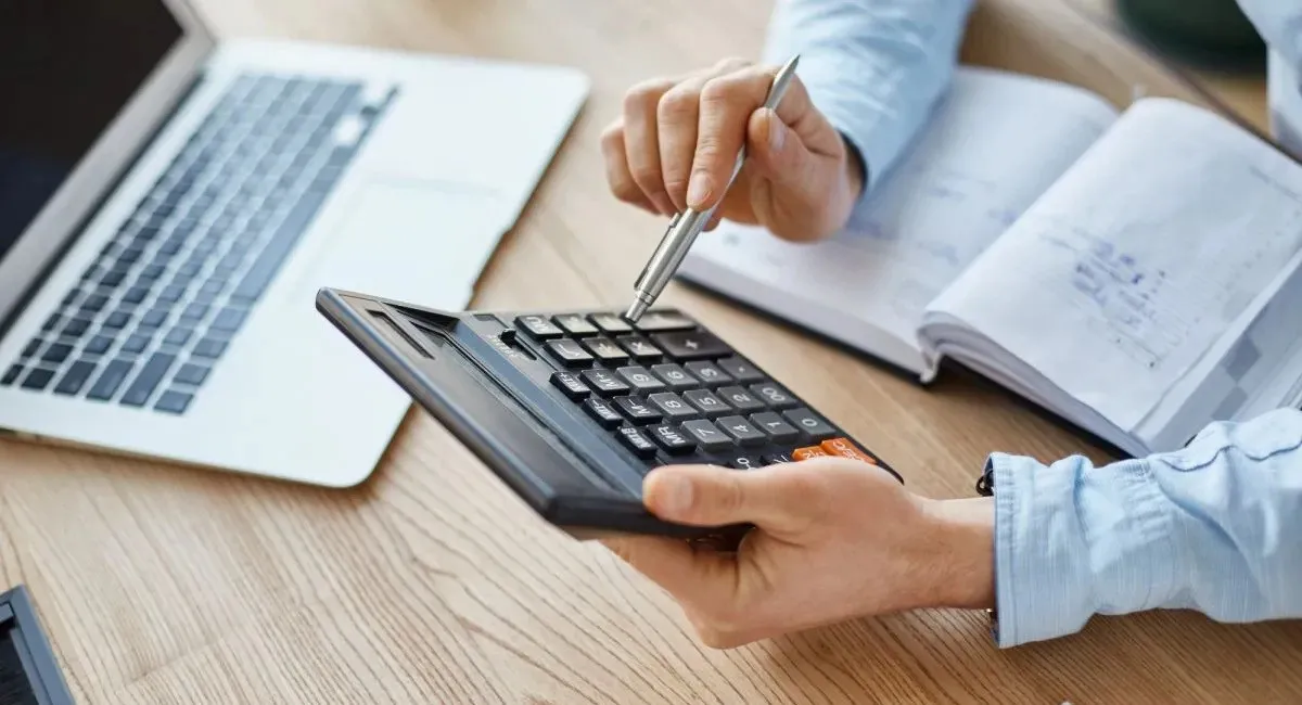 Стригут не тех: экономист раскритиковал налоговую политику под требования МВФ - today.ua