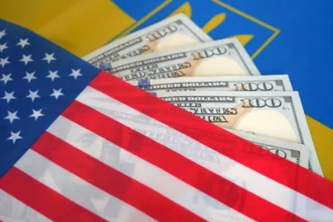 Новый иммиграционный сбор в США: затронет ли он украинских беженцев